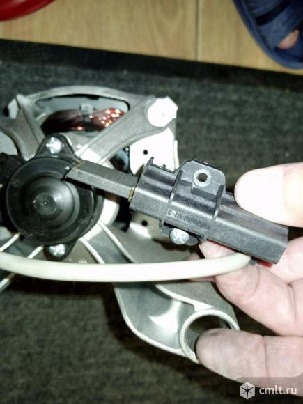 Щетки двигателя стиральной машины. Фото 1.