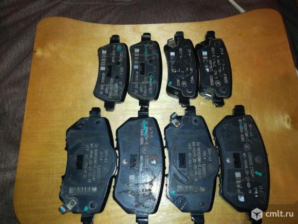 Колодки тормозные оригинал комплект перед зад на джили кулрей пробег 300 км продаю по поводу замены. Фото 1.