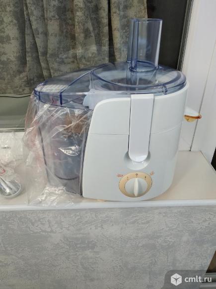 Соковыжималка Philips HR1851. Фото 1.