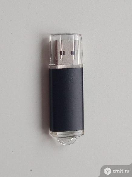 Флешка. Фото 1.