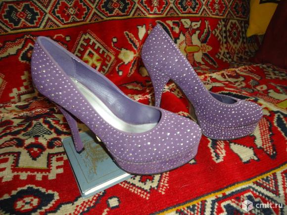Туфли женские выходные. Фото 1.