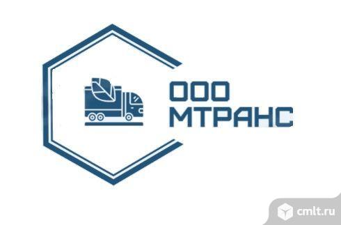 Водитель грузового автомобиля. Фото 1.