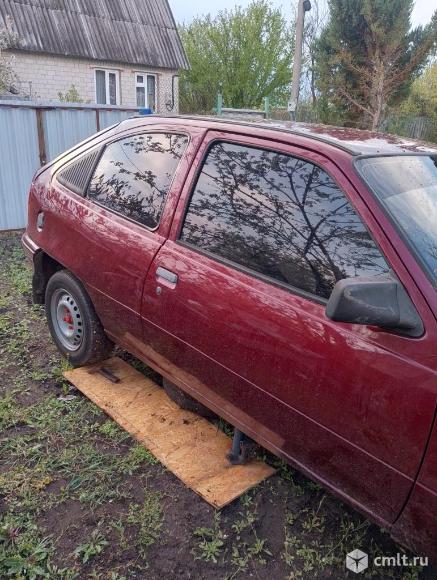 Opel Kadett - 1987 г. в.. Фото 1.