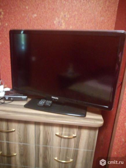 Телевизор ж/к PHlLlPS. Фото 1.