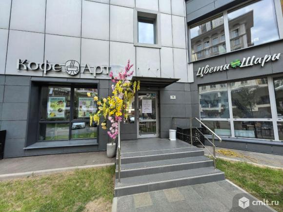 Торговое помещение с арендатором 13.7 м2. Фото 6.