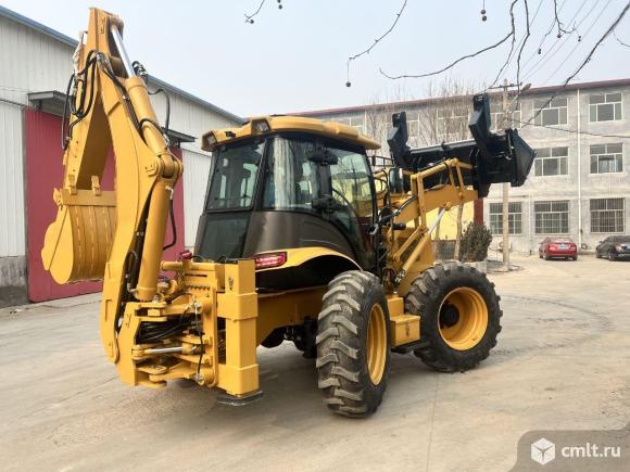 Экскаватор-погрузчик  - 2023 г. в.. Фото 1.