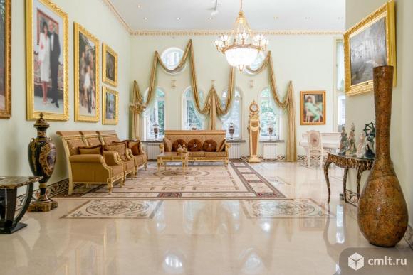 Продажа дома в Сколково 1 021 м2 на участке 38 соток