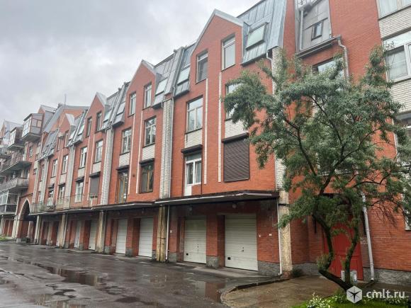 Продам 2-комн. квартиру 94.4 кв.м. с паркингом на 2 авто. Фото 1.