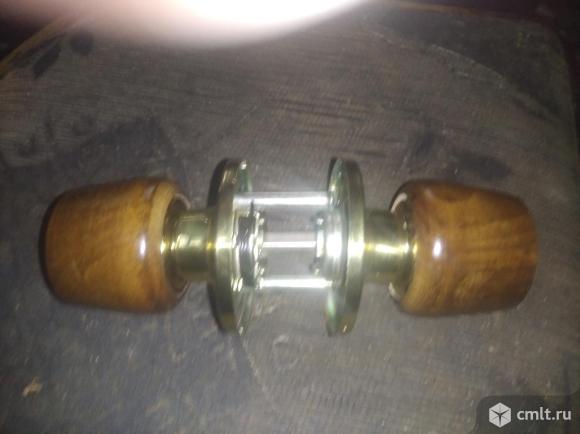 Ручка дверная. Фото 1.