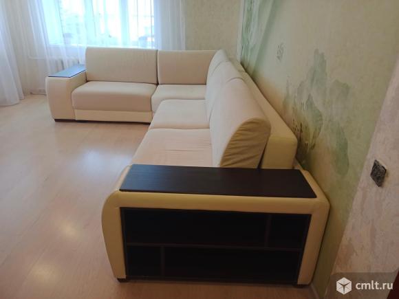 Диван угловой. Фото 1.