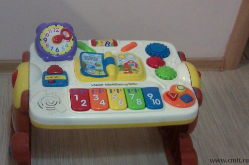 Детский развивающий столик fisher price