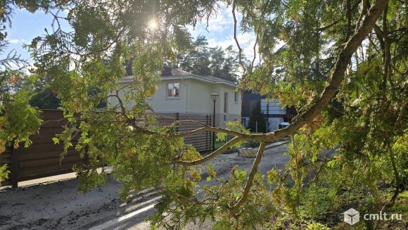 Капитальный дом 185 м2 на участке 14 соток, сосновый лес, берег реки. Фото 1.