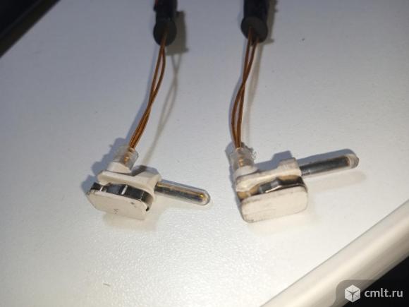 Датчик износа тормозных колодок BMW. Фото 3.