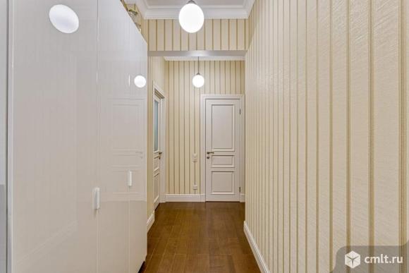 Сталинка с парком и парковкой. Фото 19.