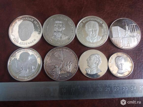 Серебряные медали. Серебро 1000, 0.925 пробы. Фото 1.