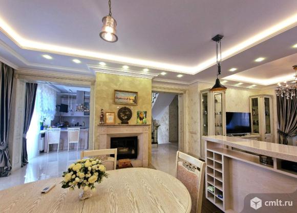 продам Дом 227.7 м2 на участке 4 сот.