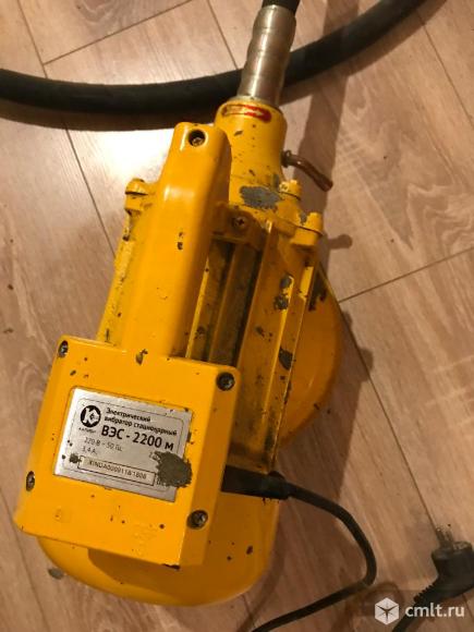 Вибратор для бетона. Фото 7.