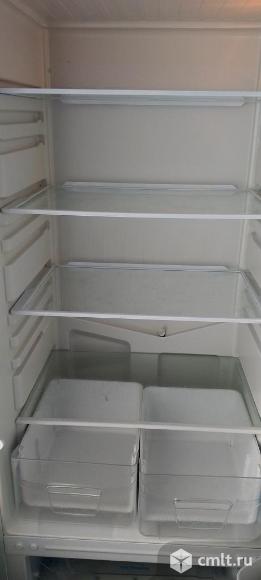 Холодильник Индезит. Фото 8.