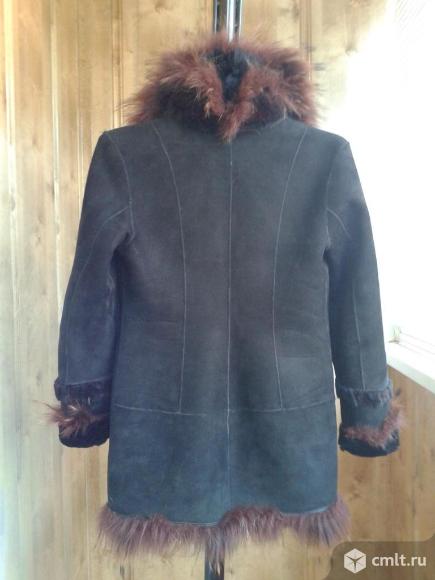 Дублёнка женская двухсторонняя р.44 Б/У. Фото 4.