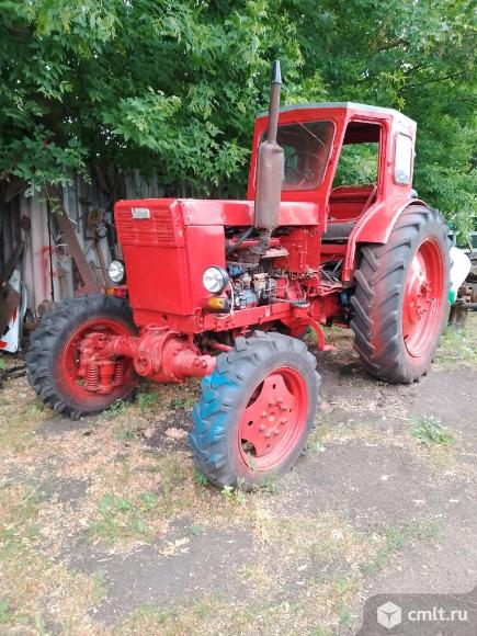 Трактор ЛТЗ - 1992 г. в.. Фото 1.