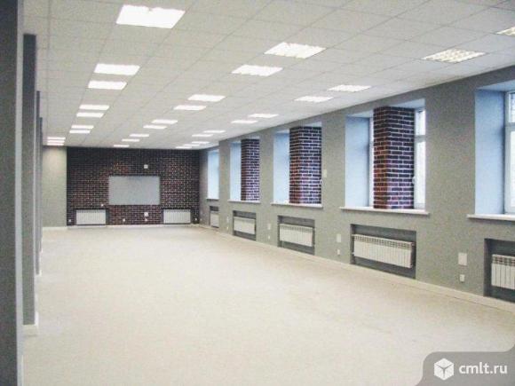 Офисное помещение в аренду 930 кв.м. Фото 1.