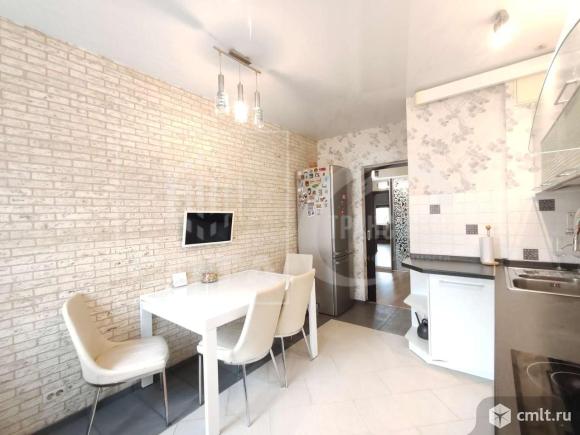 3-комнатная квартира 100 кв.м. Фото 1.