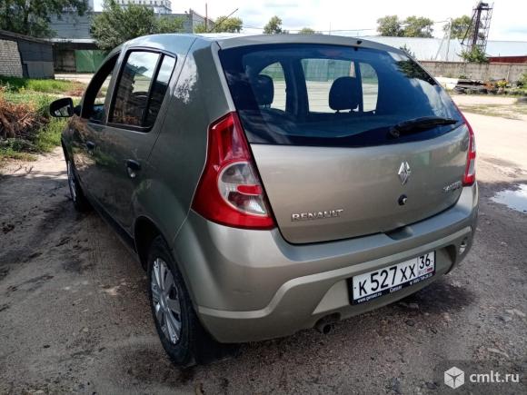 Renault-Sandero 2010 г. в., 1.6, 136000 км, цв. бежевый. Фото 4.