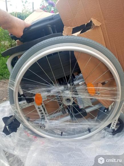 Инвалидная коляска. Фото 1.