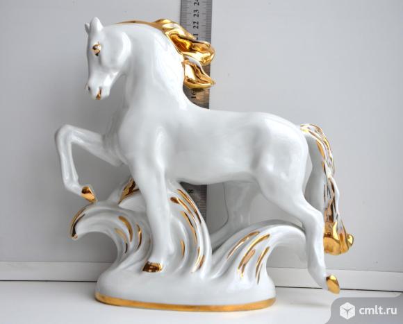 Статуэтка Конь златогривый. ЛФЗ. Фото 1.
