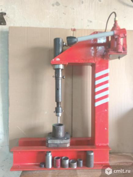 Пресс гидравлический консольный 10т.. Фото 1.