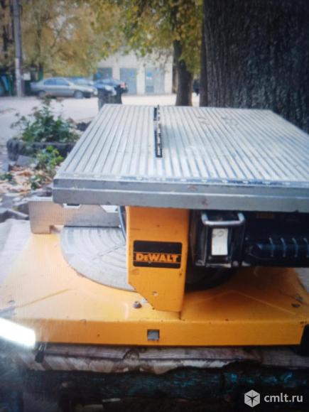 Пила циркулярная торцевая dewalt. Фото 1.