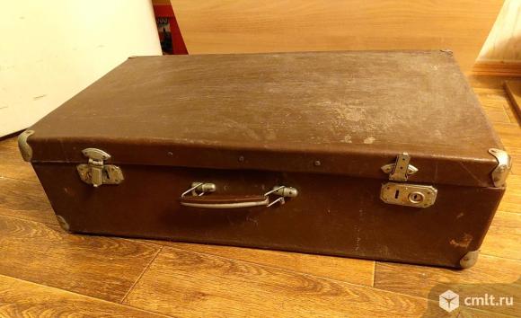 Большой деревянный старинный чемодан, СССР. Фото 1.
