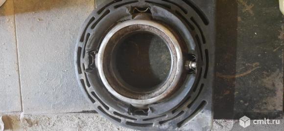 Подвесной подшипник газ 53. паз 3205 .. Фото 1.