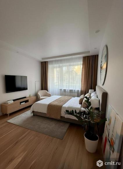 2-к квартира, 45 м2, 3/5, кирпичный дом. Тихий двор, центр города. Фото 1.