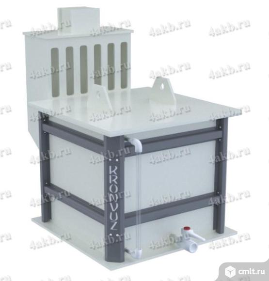 Емкость для приготовления электролита из полипропиллена с металлическим каркасом. Фото 1.