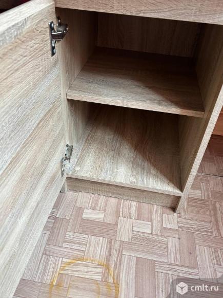 Письменный стол. Фото 3.