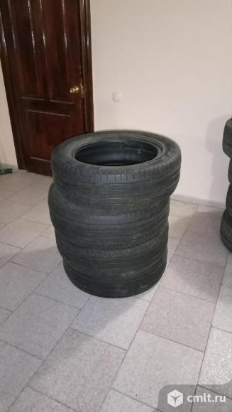 Шины BridgeStone Blizzak, 215/60 R17. Фото 1.