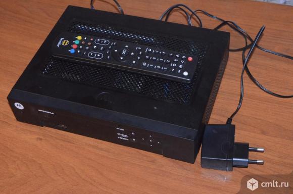 ТВ приставка Моторола билайн с пультом. Фото 1.
