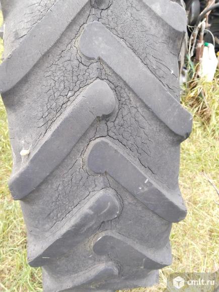 Шины на трактор 15.5-38. Фото 1.