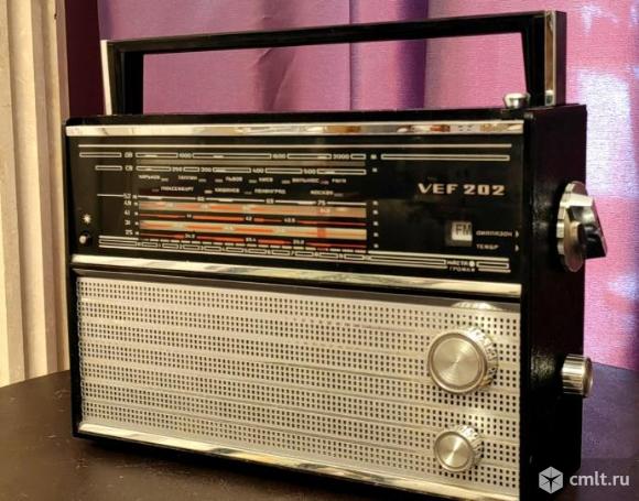 Радиоприёмник вэф 202,201. Фото 1.