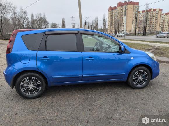 Nissan Note - 2010 г. в.. Фото 1.
