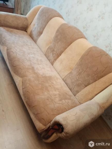 Продаётся диван. Фото 1.