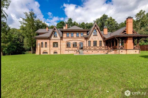 Коттедж 1100 м2 на участке 70 сот.Коттедж 1100 м2 на участке 70 сот.. Фото 1.