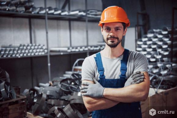 Рабочий на производство. Фото 1.