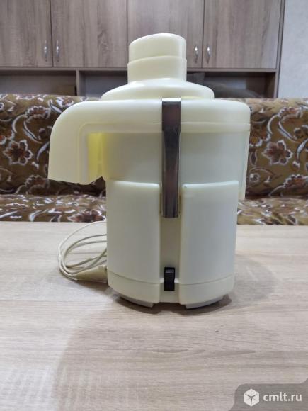 Электрическая соковыжималка "Журавинка-2". Фото 1.