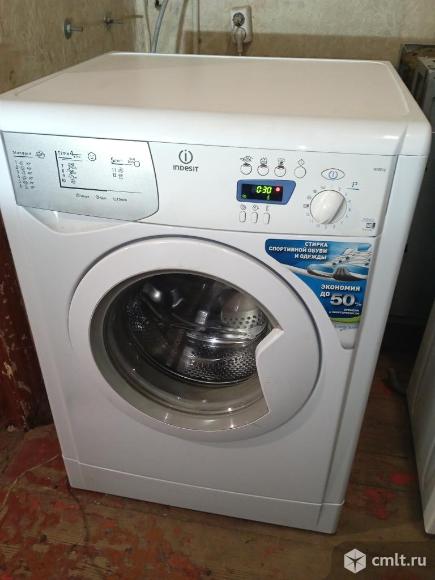 Стиральная машина Indesit. Фото 1.