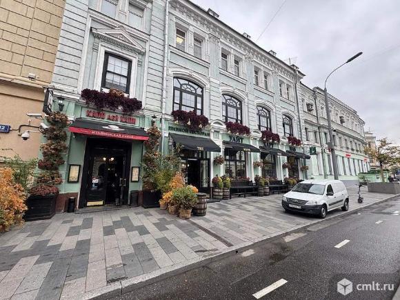 Торговое помещение 218.4 м2 в аренду. Фото 1.