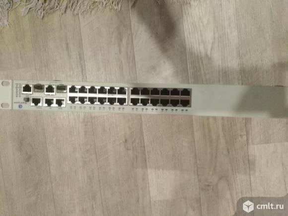 Сетевой коммутатор. Фото 1.