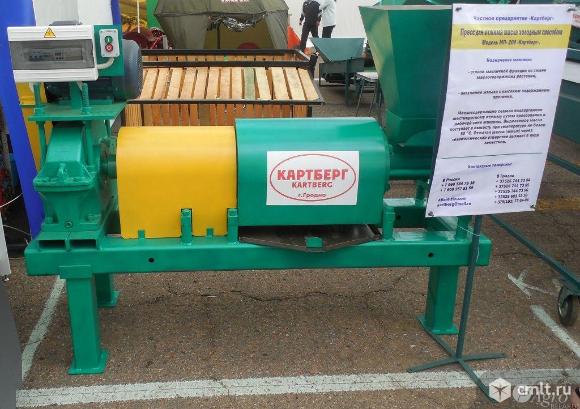 Маслопресс для отжима масла холодным способом. Фото 1.