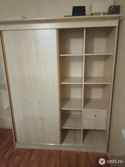 Шкаф б/у. Фото 1.